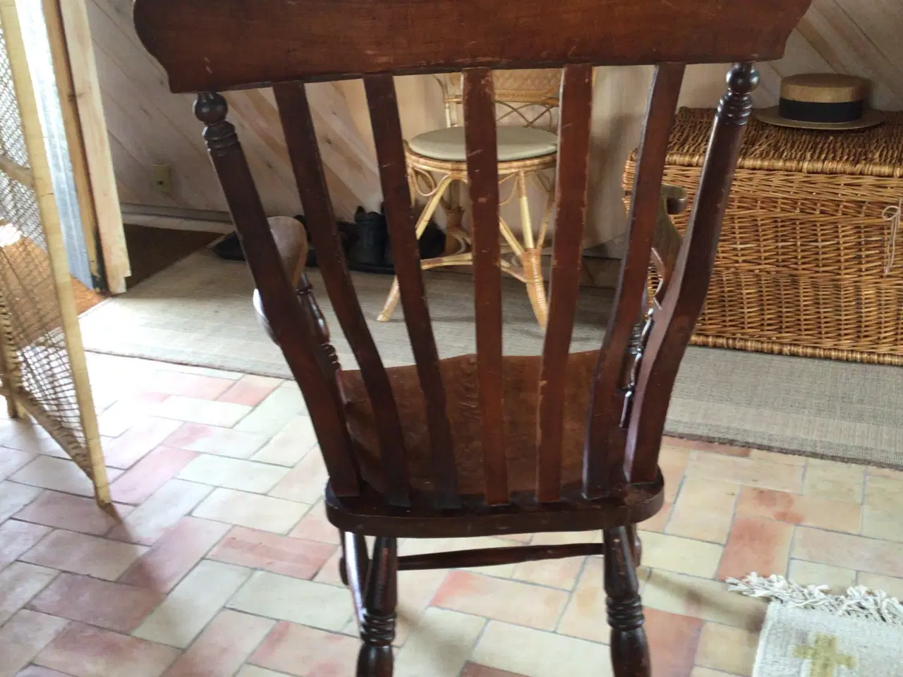 Billede 3 - Gammel engelsk lader-back stol