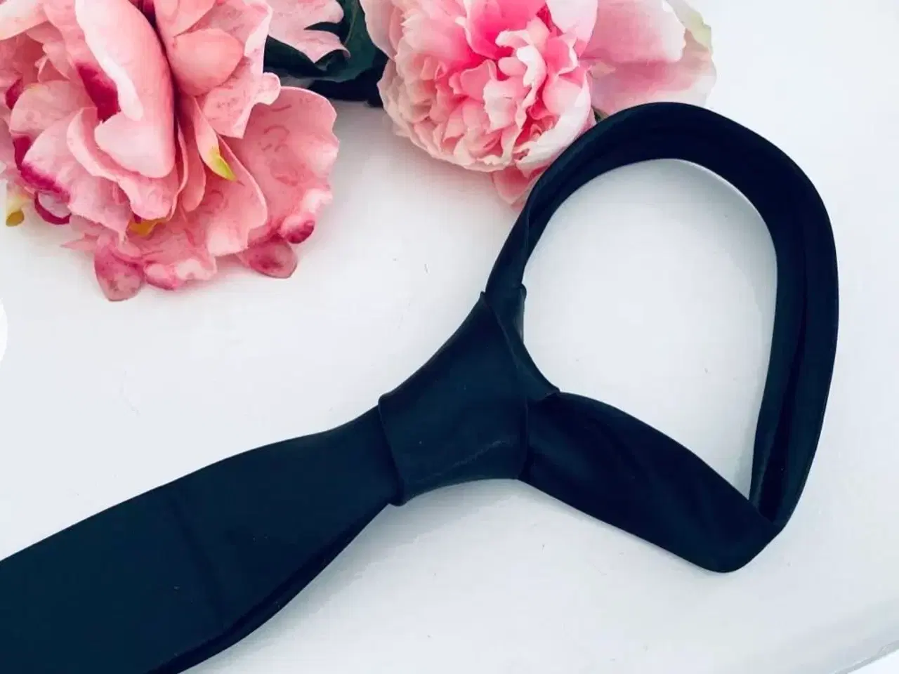 Billede 6 - Sort slips i god stand