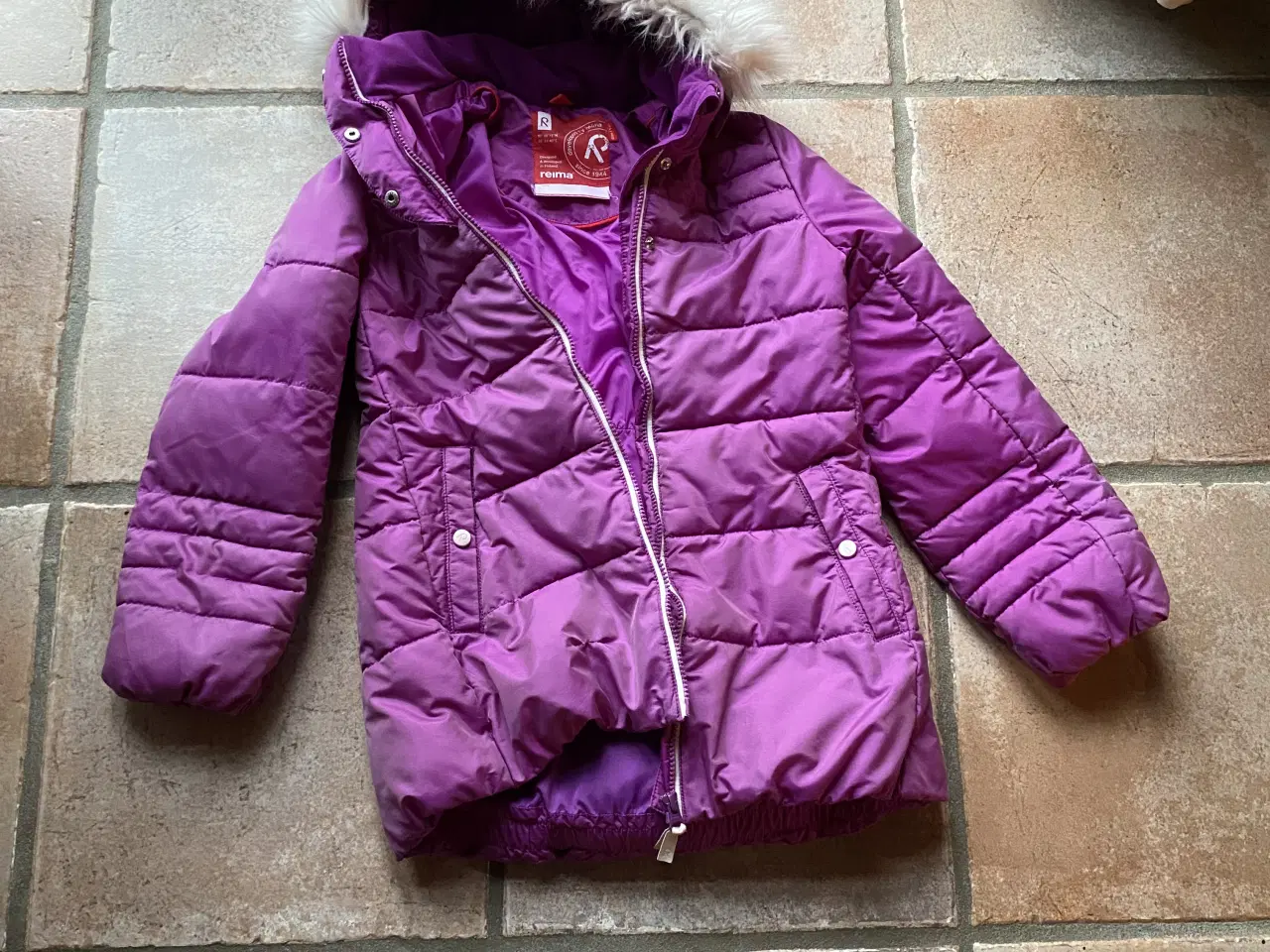 Billede 1 - Reima vinterjakke str. 140