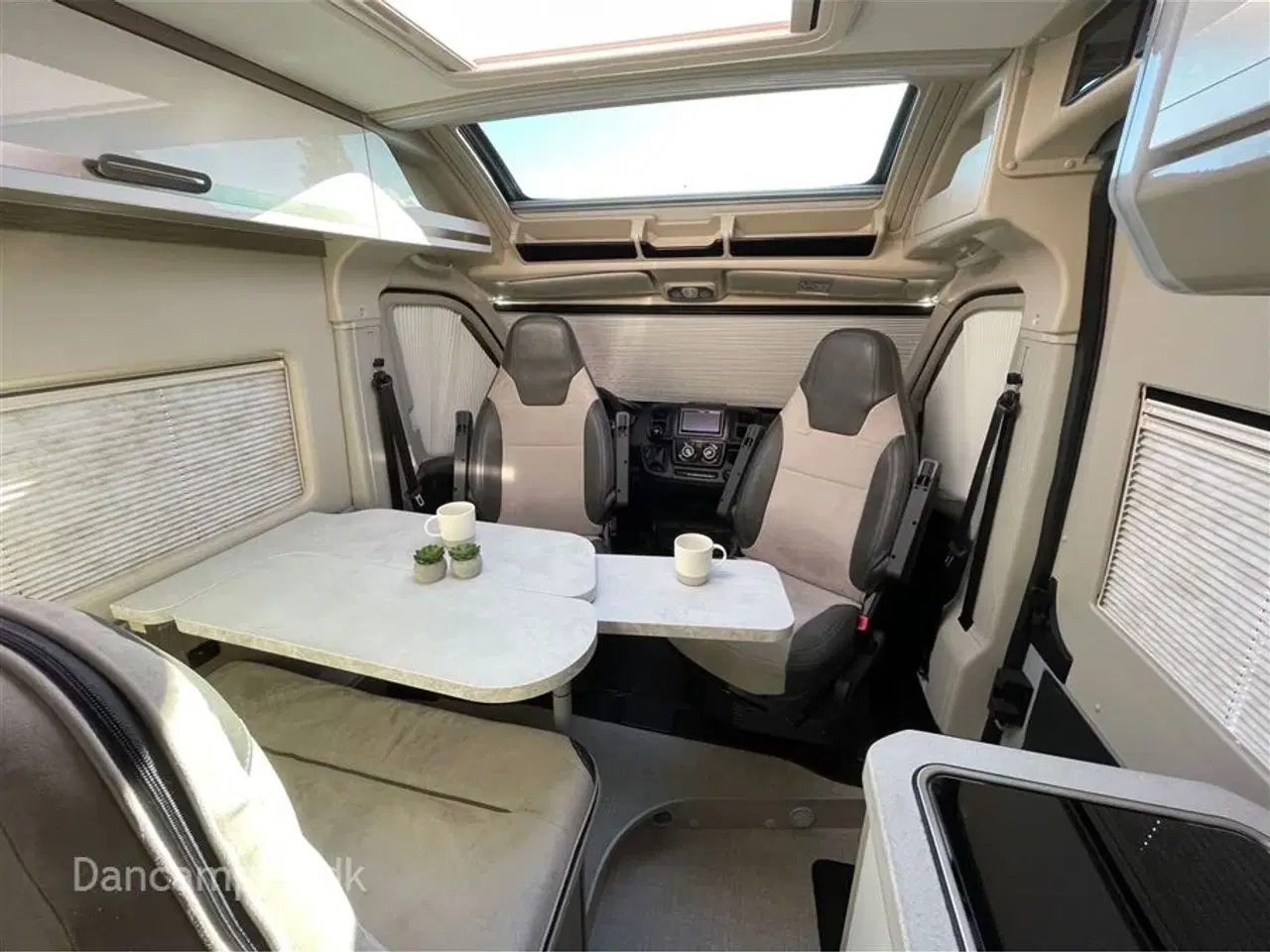 Billede 17 - 2022 - Chausson Premium Road Line   Kommissionsbil!  Speciallakering, 9 trins automatgear, 160 Hk,  træk og skyroof