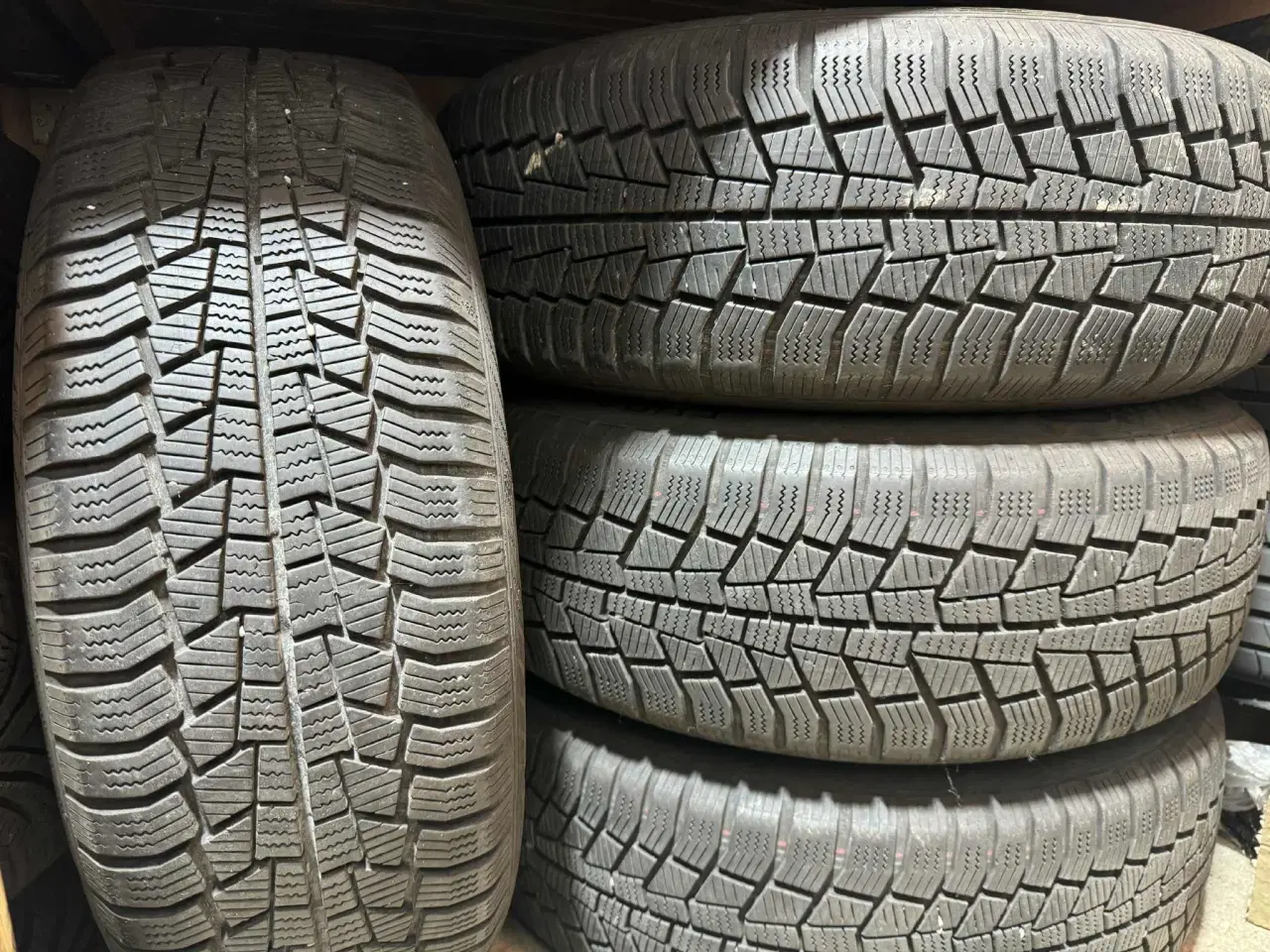 Billede 1 - 5 x 112 Alufælge med Vinterdæk 205/60 R16