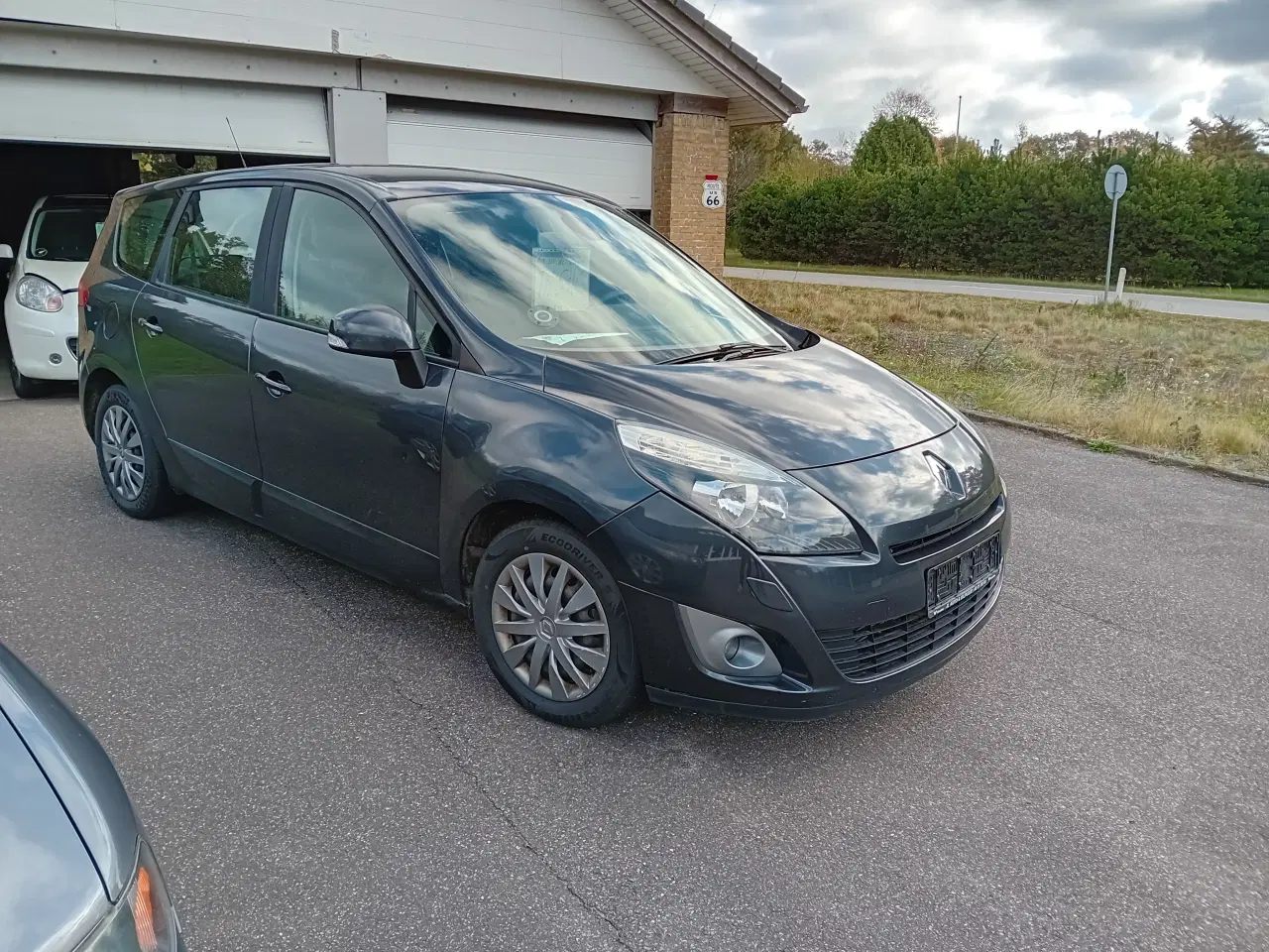 Billede 1 - Synet Renault Scenic 1,9 DCi 130 7 pers.
