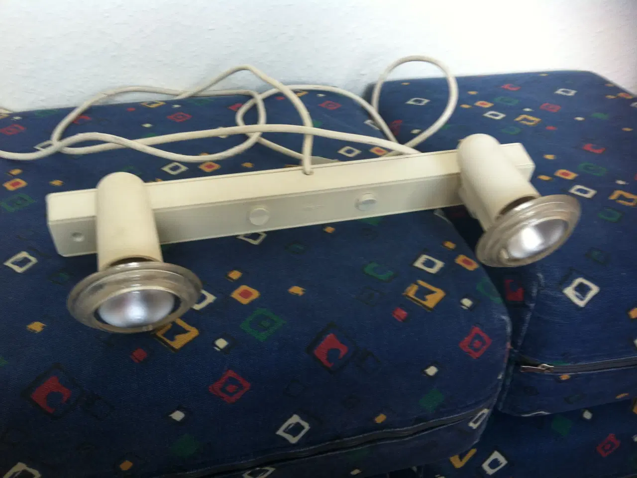 Billede 1 - Toer spot med lang ledning
