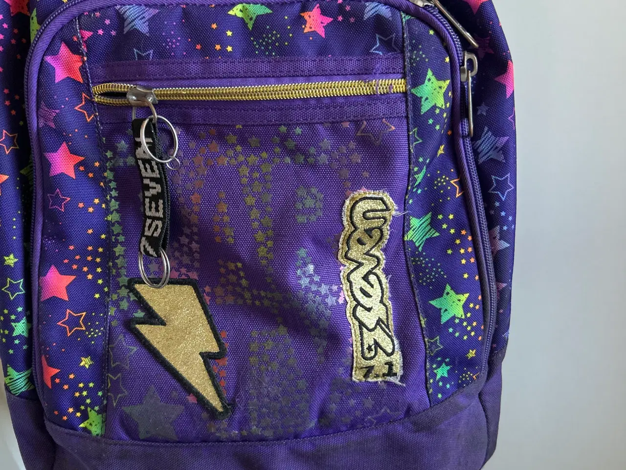 Billede 1 - Smart og rummelig skoletaske fra Seven