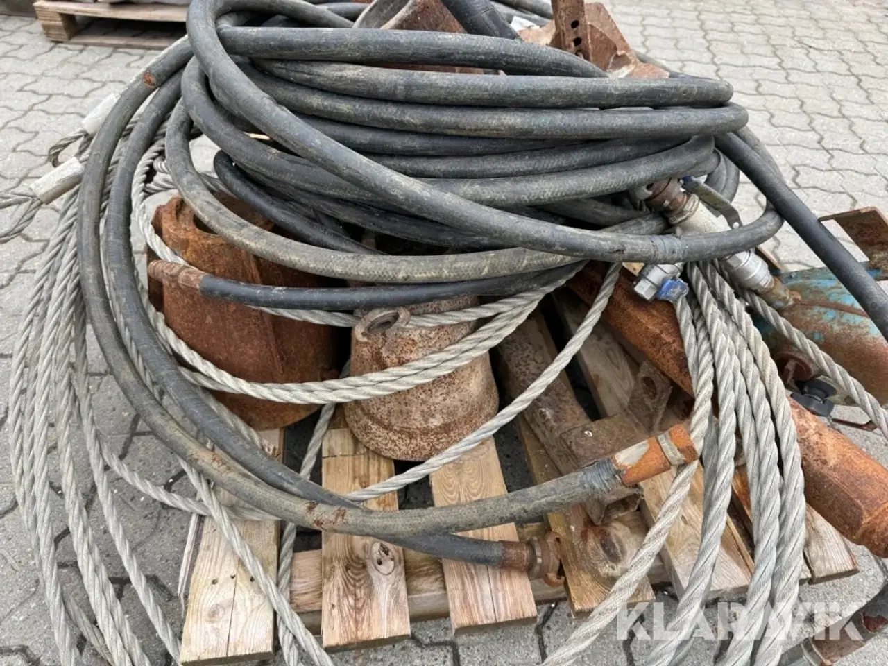 Billede 6 - Jordraketter med udsty