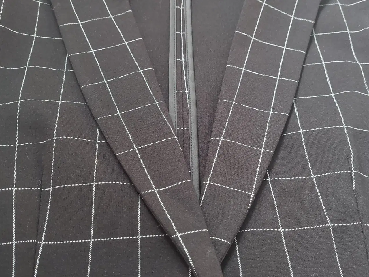 Billede 4 - Jakke, str. 38