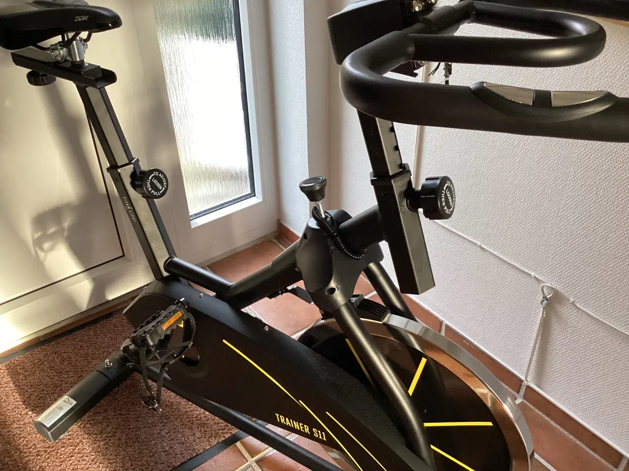 Billede 1 - Indoor bike S11 - defekt ledning til computer