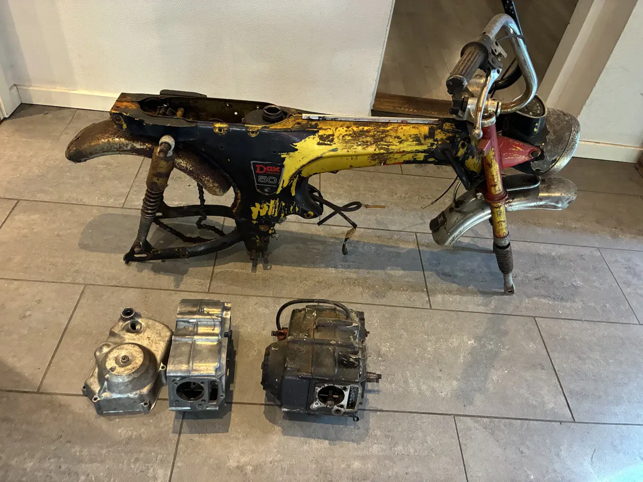 Billede 1 - Honda Dax 1973 projekt 