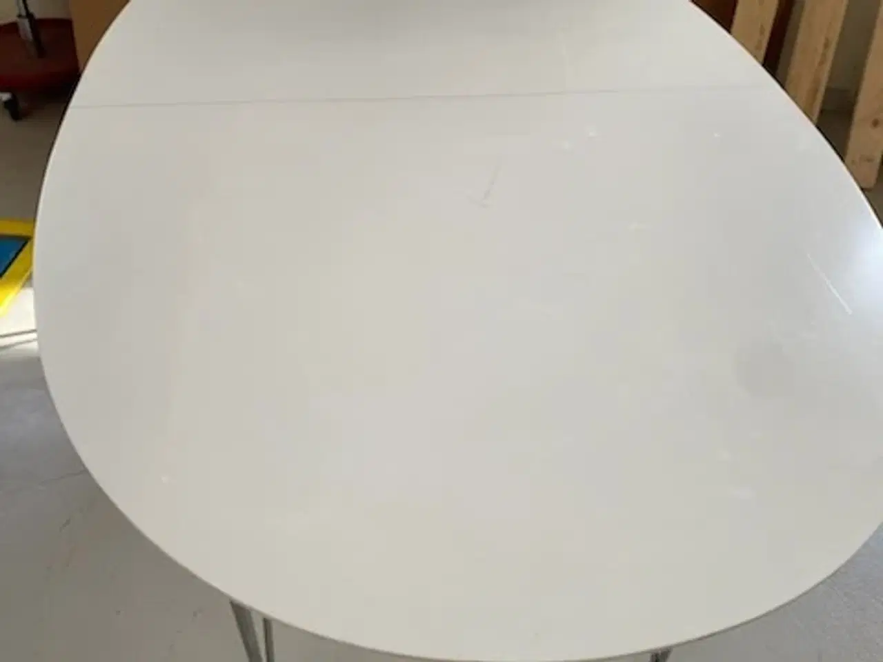 Billede 1 - Piet Hein Elipse Spisebord med meget synlig brugss