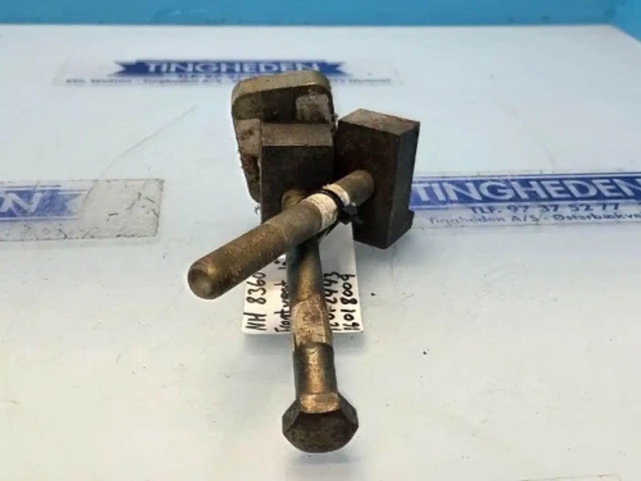 Billede 7 - New Holland 8360 Frontvægt Lås 16051121