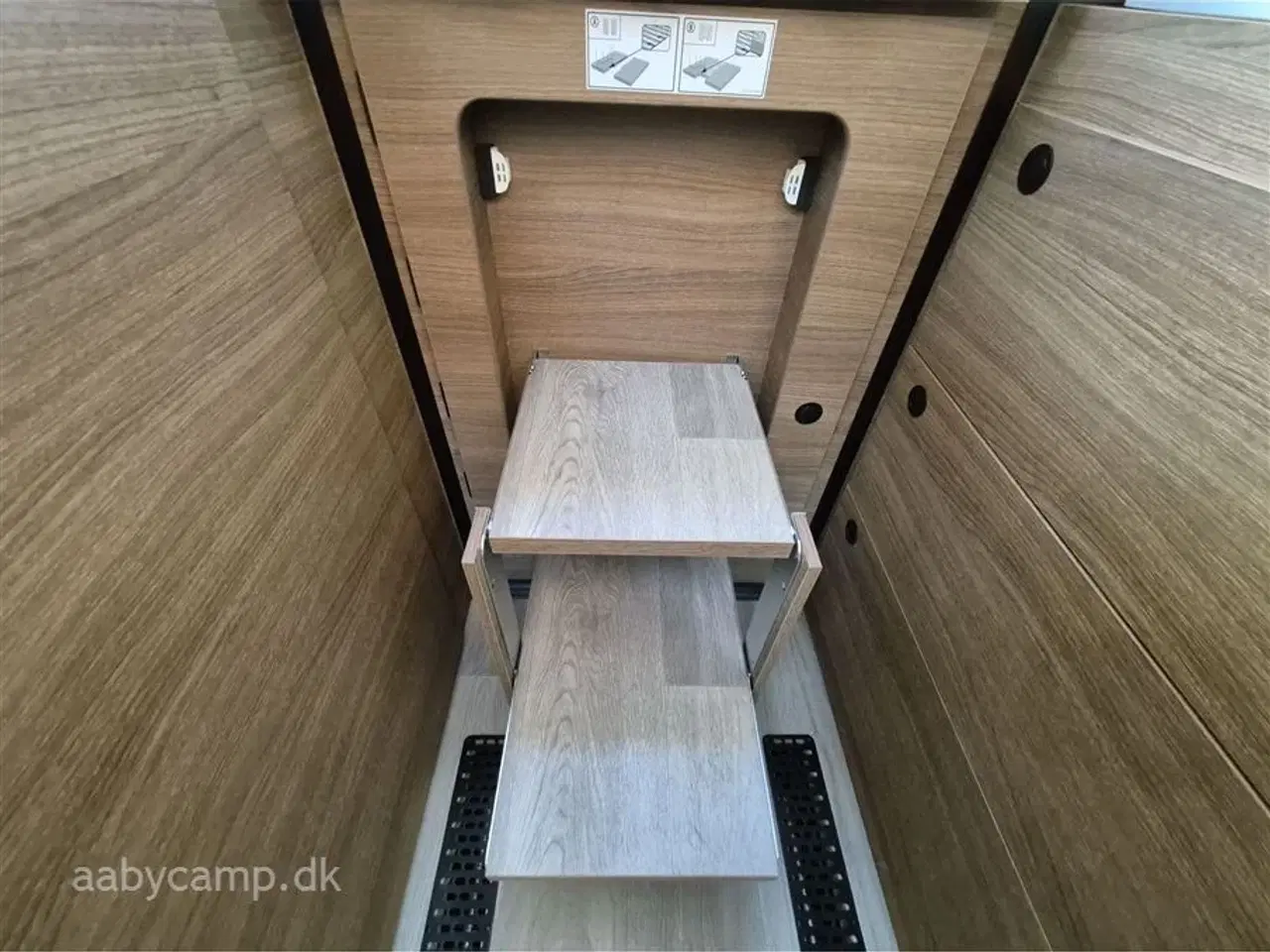 Billede 22 - 2026 - Benimar Amphitryon 967   Top model Fra Benimar med Alde Centralvarme