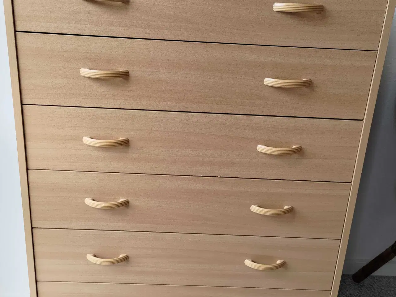 Billede 1 - Kommode, honning farvet.