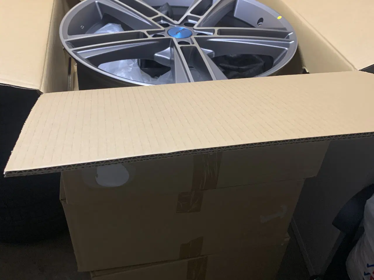 Billede 2 - 20” nye fælge 