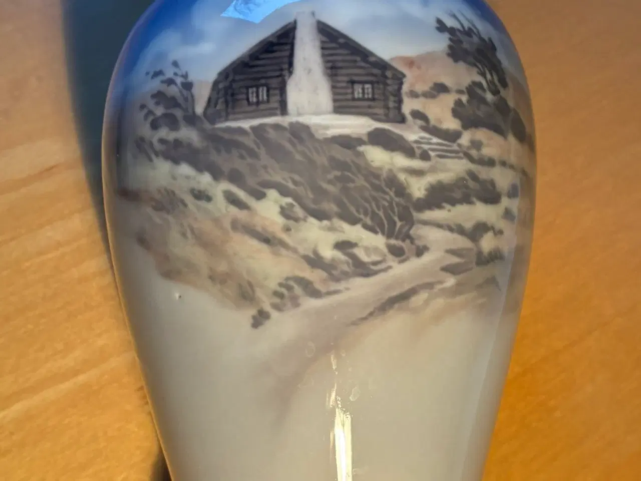 Billede 1 - Vase med Rebild, Royal Copenhagen nr. 3644