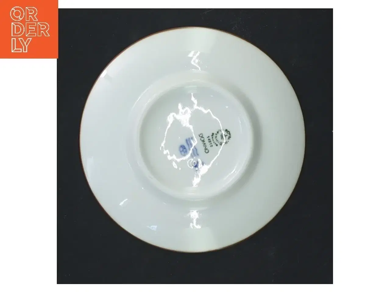 Billede 3 - Domino hvid porcelænstallerken med brun kant, Domino (str. Ø 13,5 cm) fra Royal Copenhagen