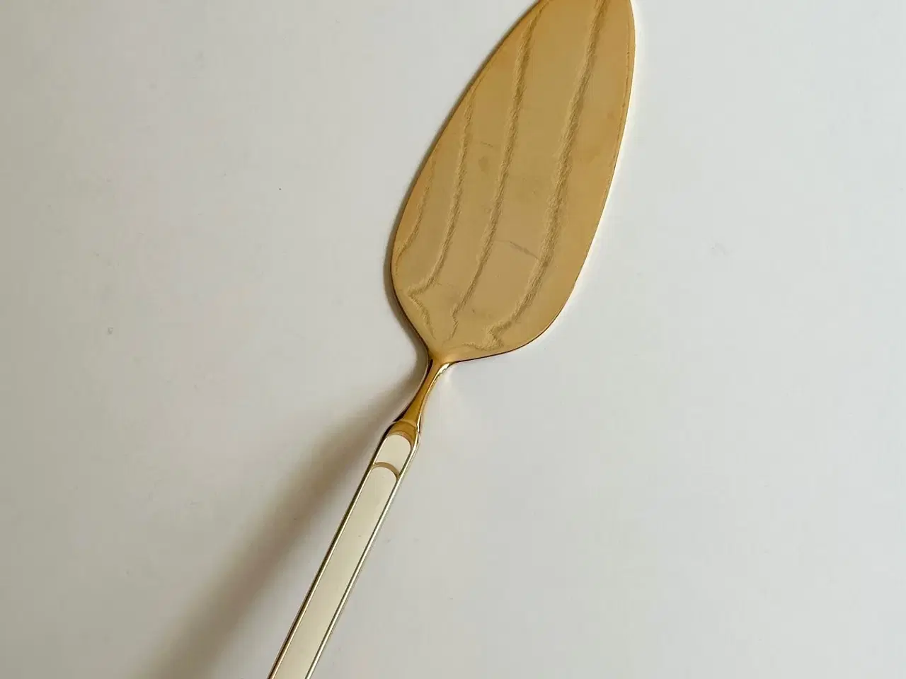 Billede 1 - Guldbelagt kagespade