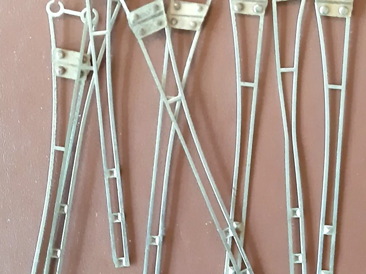 Billede 6 - Märklin, kæmpe lot luftledninger og standere.