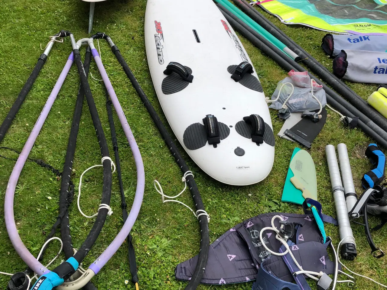 Billede 2 - 2 stk. windsurfer