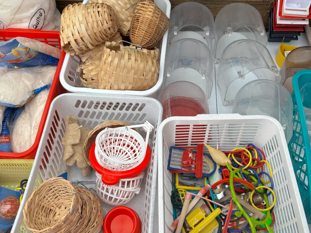 Billede 5 - En masse tilbehør til fugle sælges 