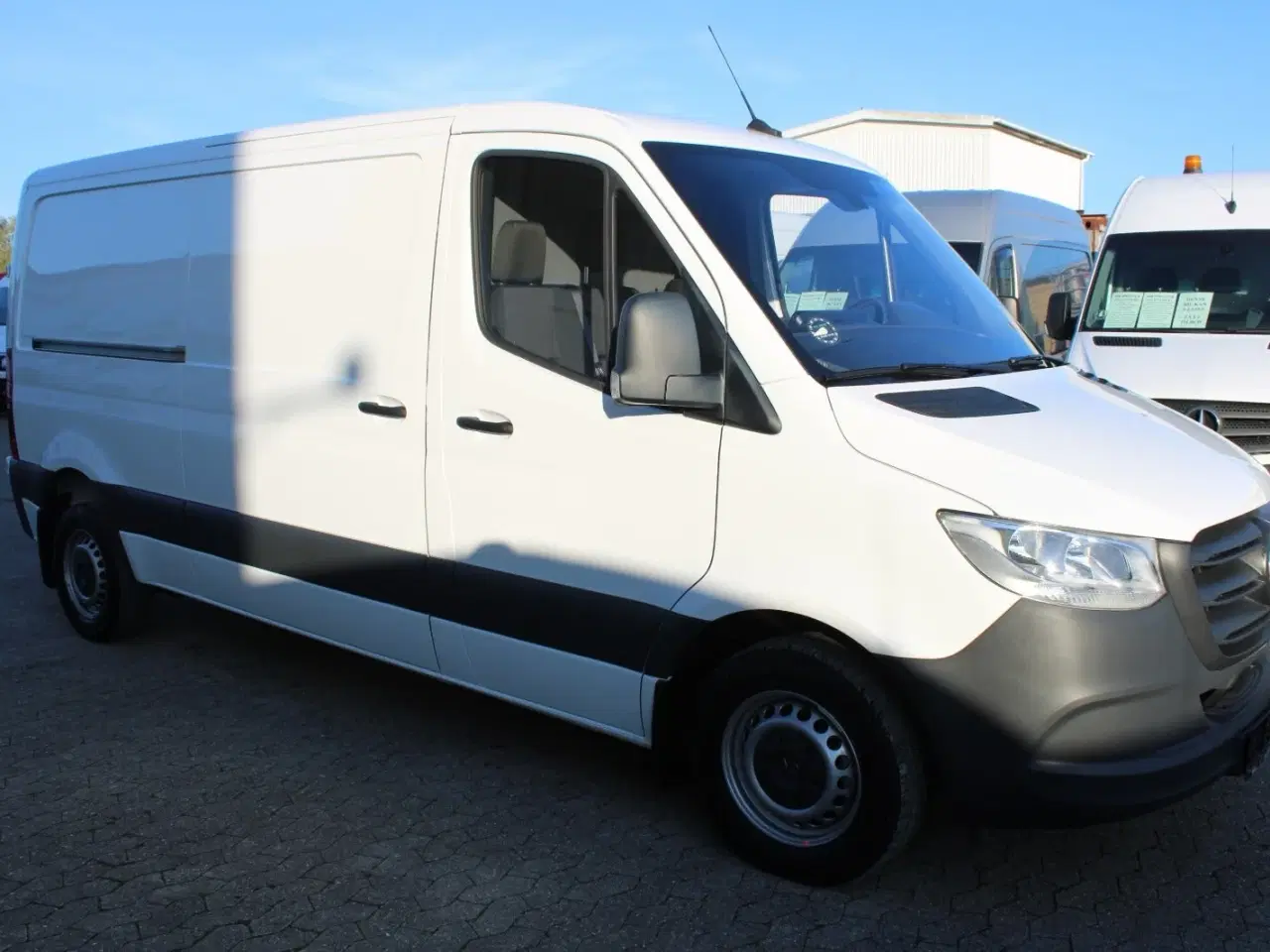 Billede 2 - Mercedes Sprinter 215 2,0 CDi A2 Kassevogn aut. FWD