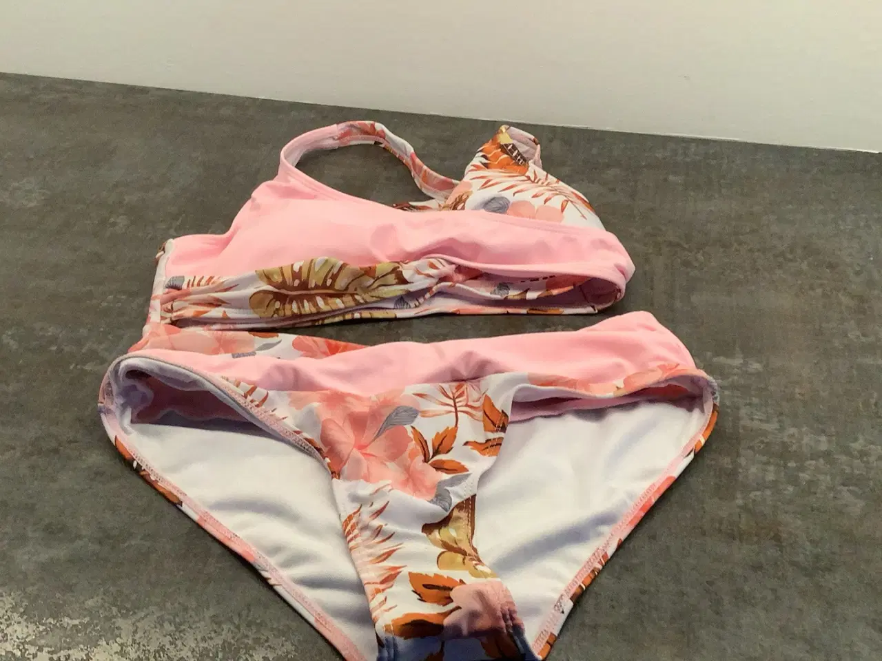 Billede 1 - Bikini str 36
