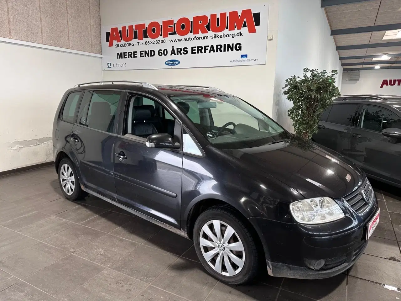 Billede 1 - VW Touran 2,0 TDi 140 Highline DSG