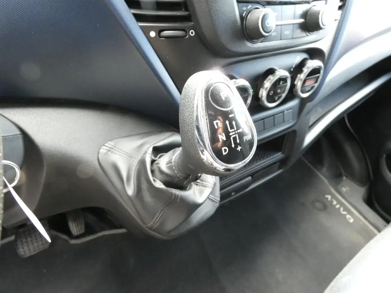 Billede 12 - Iveco Daily 35S18 12m3 3,0 D 180HK Van 8g Aut.