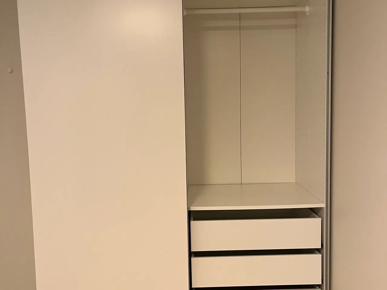 Billede 3 - Ikea  PAX garderobeskabe med skydedør