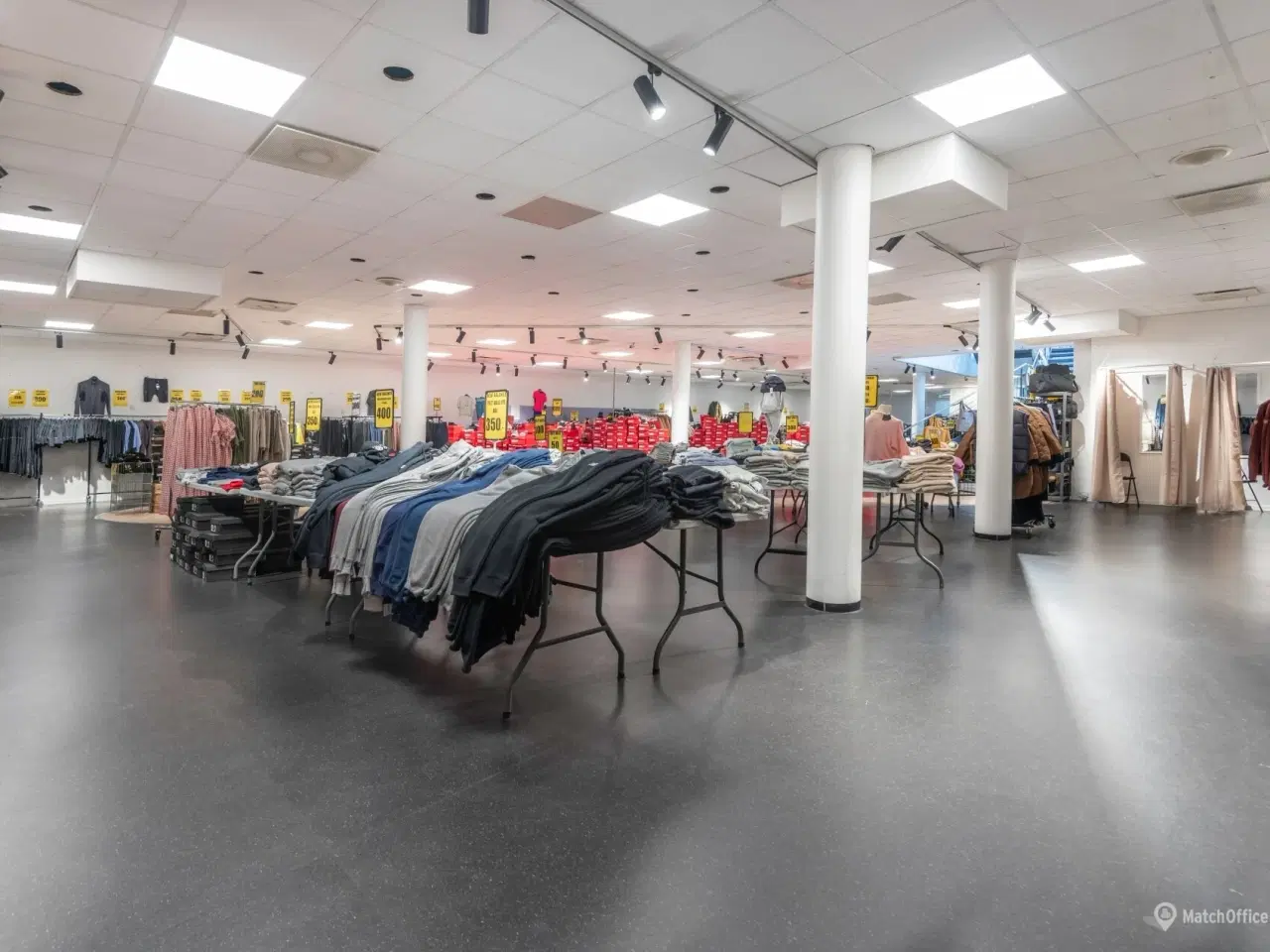 Billede 8 - Fantastisk lejemål i Roskildes absolutte centrum. placeret midt i gågaden og rummer et areal på hele 578 kvm.
