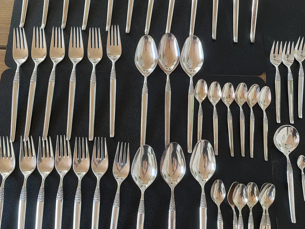 Billede 1 - Cheri sølvplet + 12 knive med træskaft