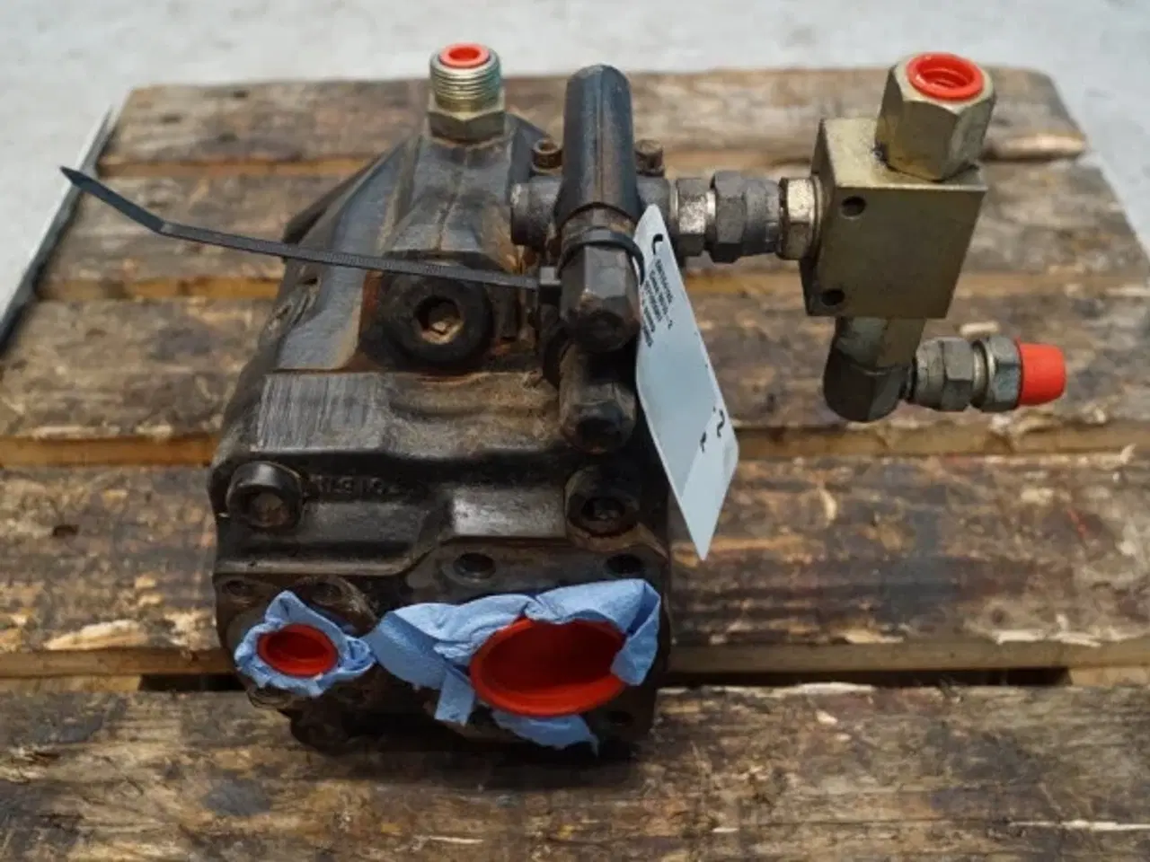 Billede 2 - Case 8010 Hydraulikpumpe 87105987