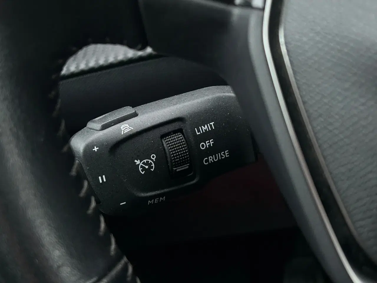 Billede 10 - Peugeot 208 1,5 BlueHDi 100 Allure Sky