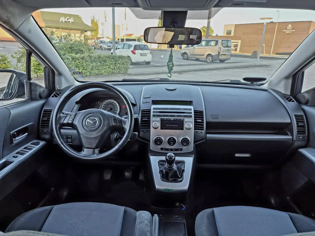 Billede 9 - Mazda 5 lækker familie vogn pæn velholdt kør godt.