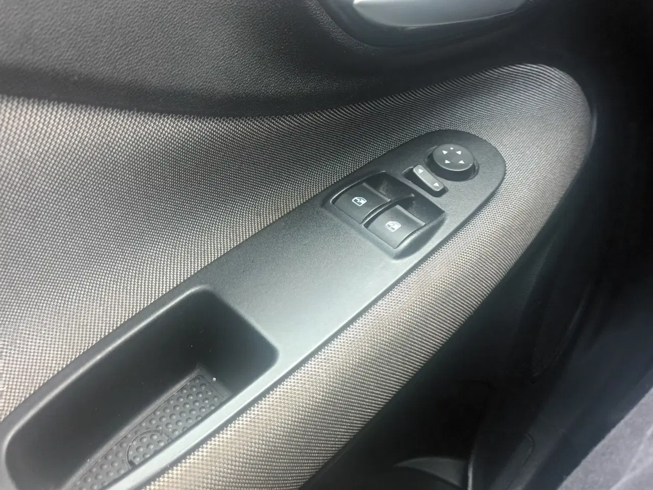 Billede 1 - ---->FIAT PUNTO EVO 1.3 DIESEL 2010 NYSYNET<----