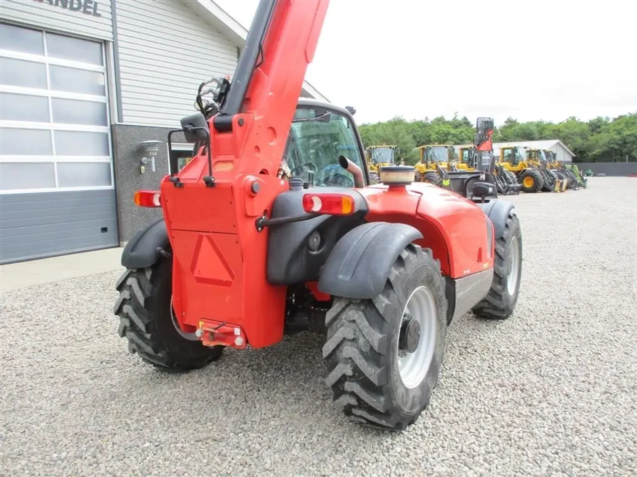 Billede 15 - Manitou MT932 Comfort Dansk maskine, med hydrauliske pallegafler.