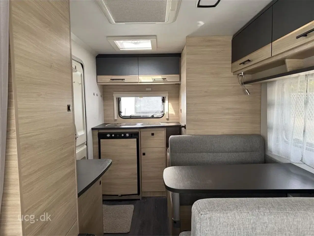 Billede 11 - 2024 - Caravelair ALBA 400   Prisen er inkl. klargøring, gastest, fugttest, syn og nummerplade.