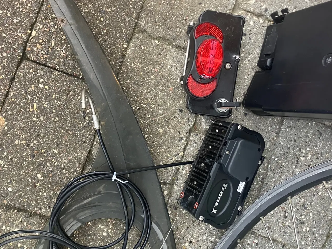 Billede 4 - Diverse dele til E-Fly elcykel