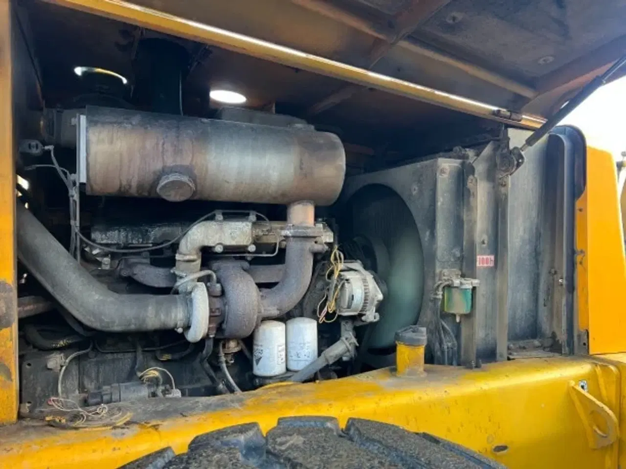 Billede 12 - JCB 426 - Gummiged / Nye dæk og skovl 