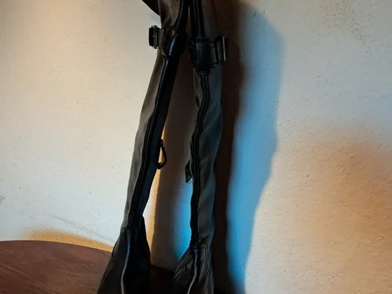 Billede 1 - Elegante lange støvler fra Nome – str. 37