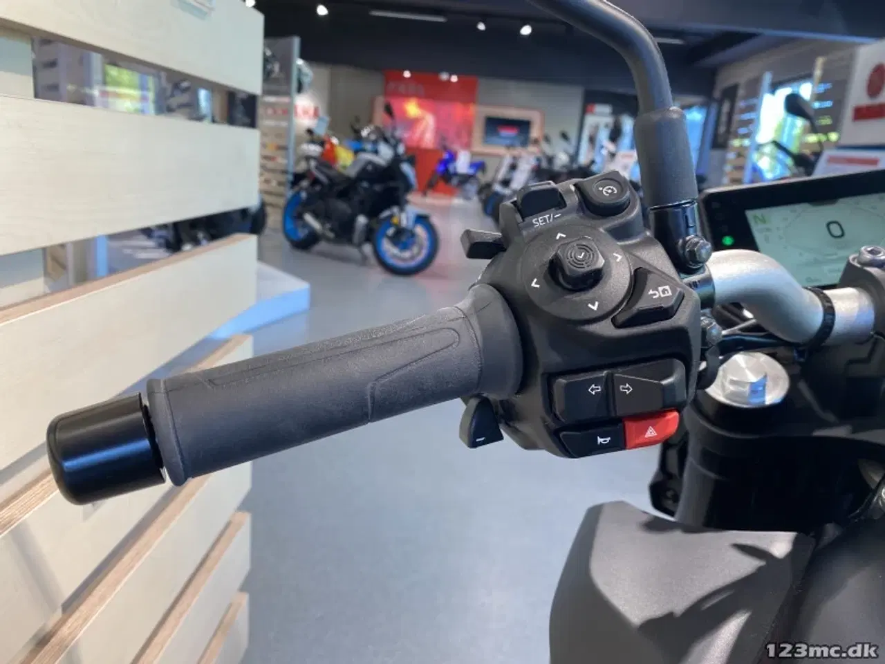 Billede 6 - Yamaha MT-07 Y-AMT Hyper Naked
