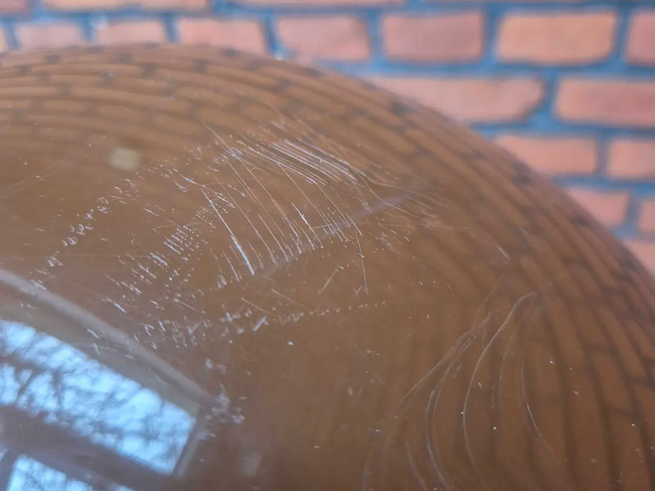 Billede 8 - Lækker chokoladebrun retrolampe i plast