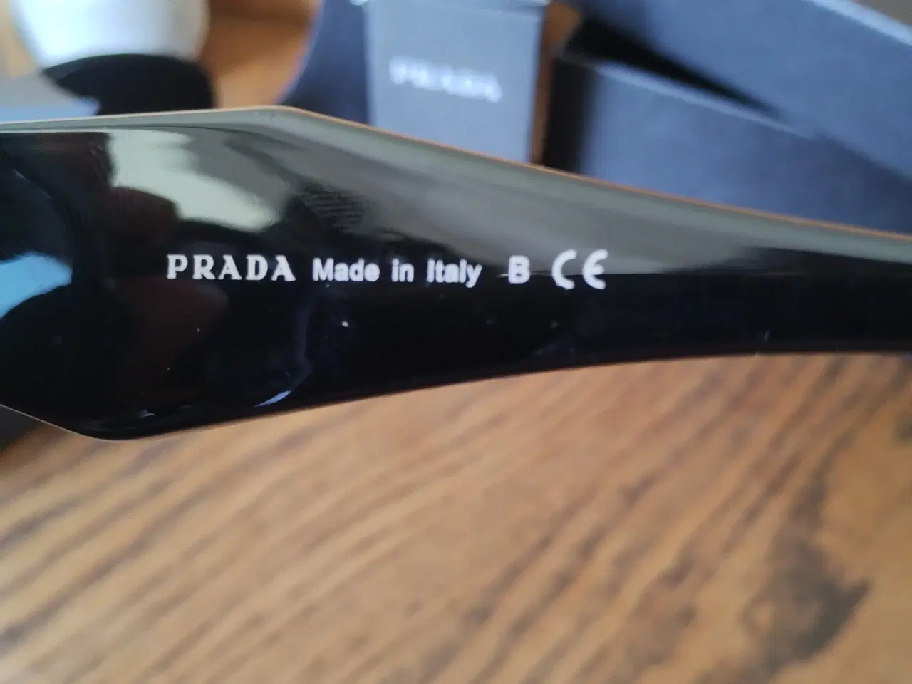 Billede 3 - Sorte Prada solbriller 
