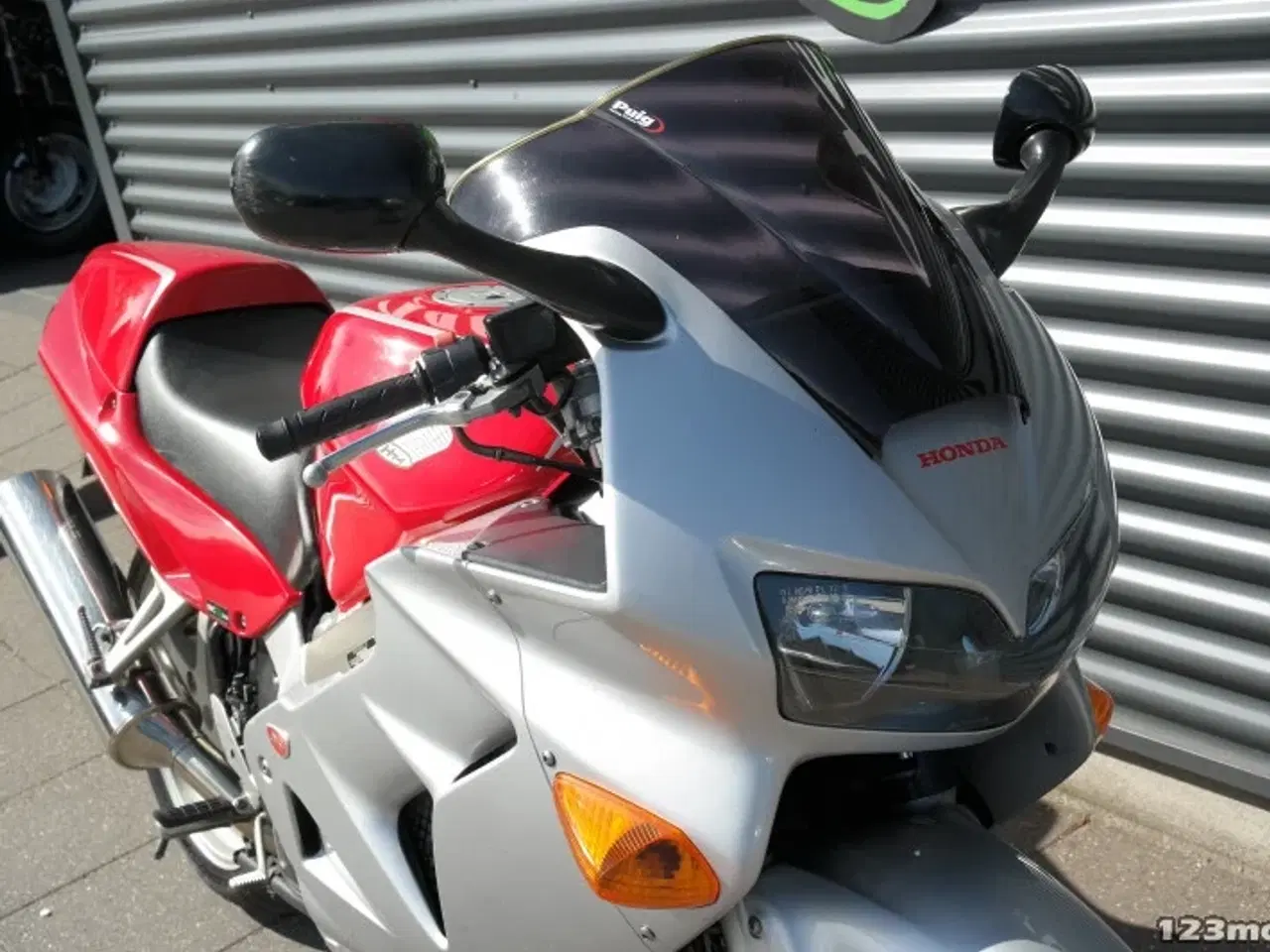 Billede 12 - Honda VFR 800 F MC-SYD       BYTTER GERNE