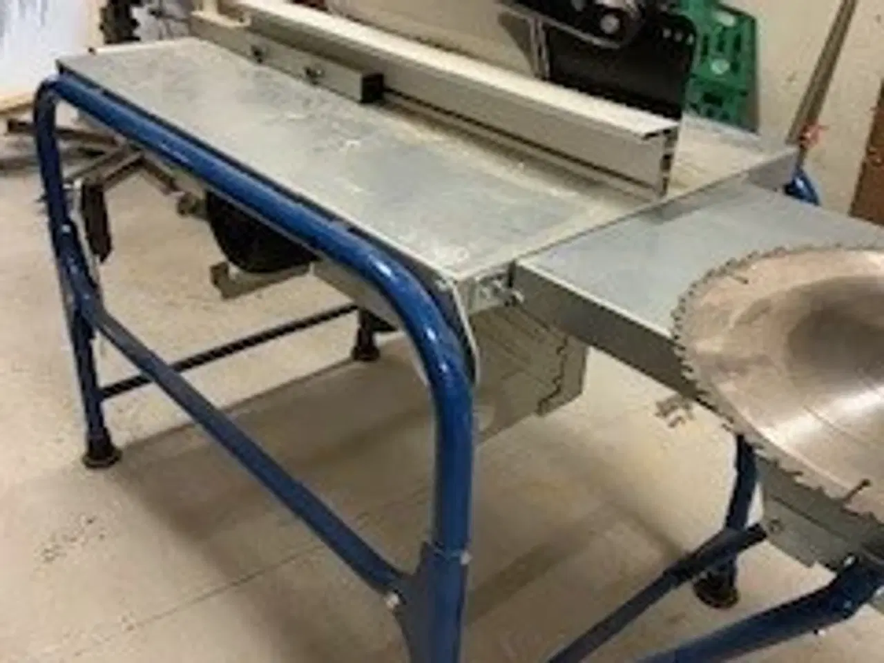 Billede 2 - Stor rundsav med bord