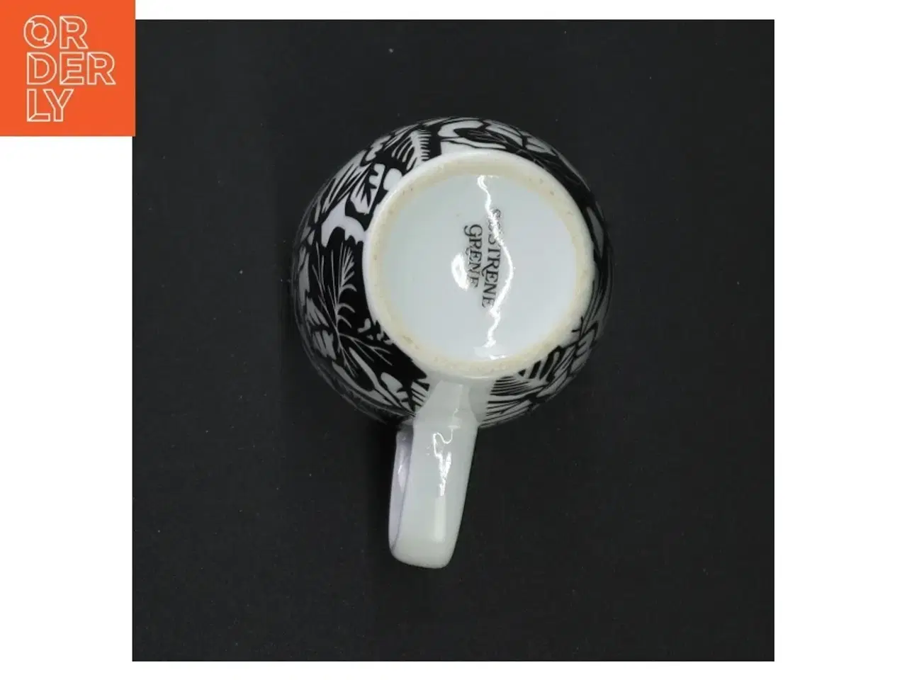 Billede 2 - Sort-hvidt keramikkrus fra Søstrene Grene (str. 11 x 7 cm)