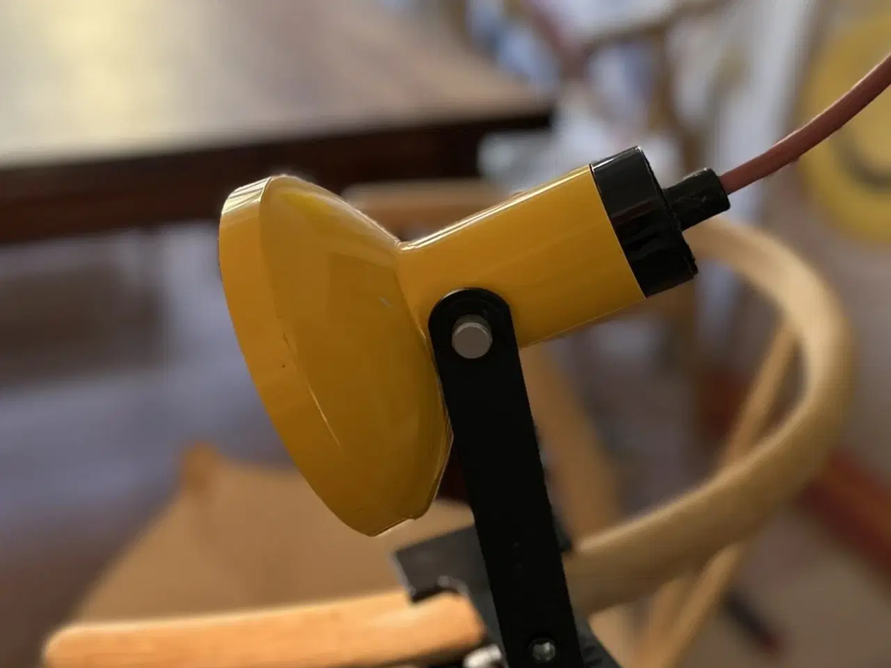 Billede 2 - Gul retro klemme-lampe / bordlampe / væglampe