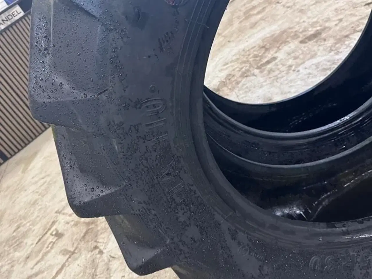 Billede 3 - Petlas 380/85R30