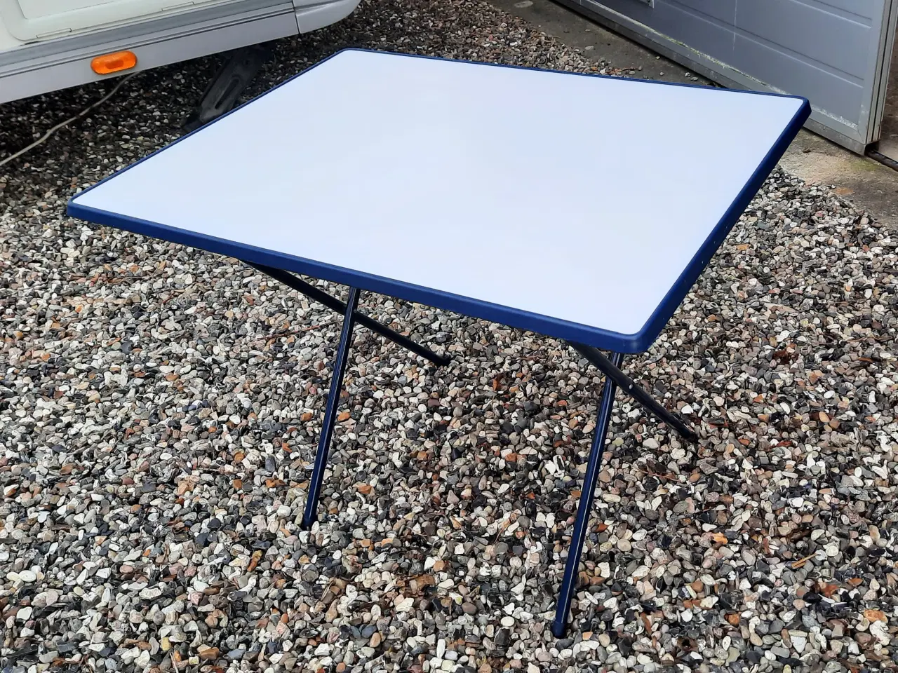 Billede 1 - Campingbord 60 x 80 cm.