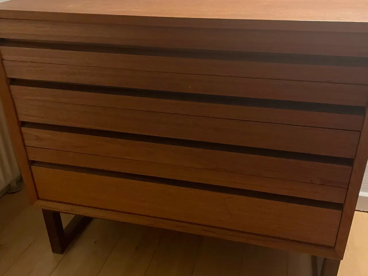 Billede 1 - Byd Byd Poul cordenius teak kommode