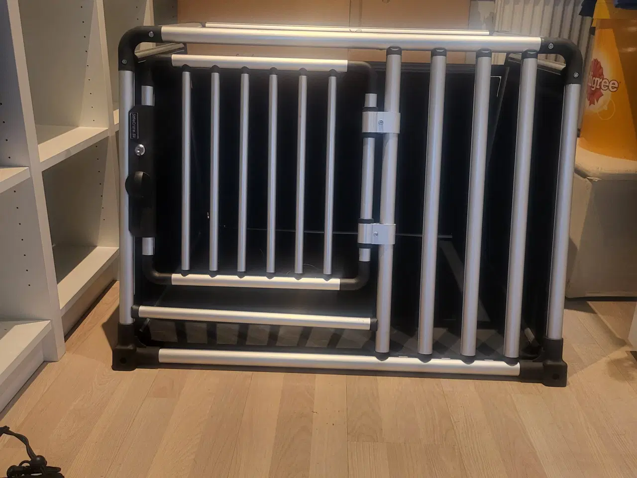 Billede 1 - Hundebur SafeCrate ELITE F4 til passat B8 variant